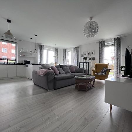 Apartament Z Tarasem Na Osiedlu Rakownica Jelenia Gora Exterior photo