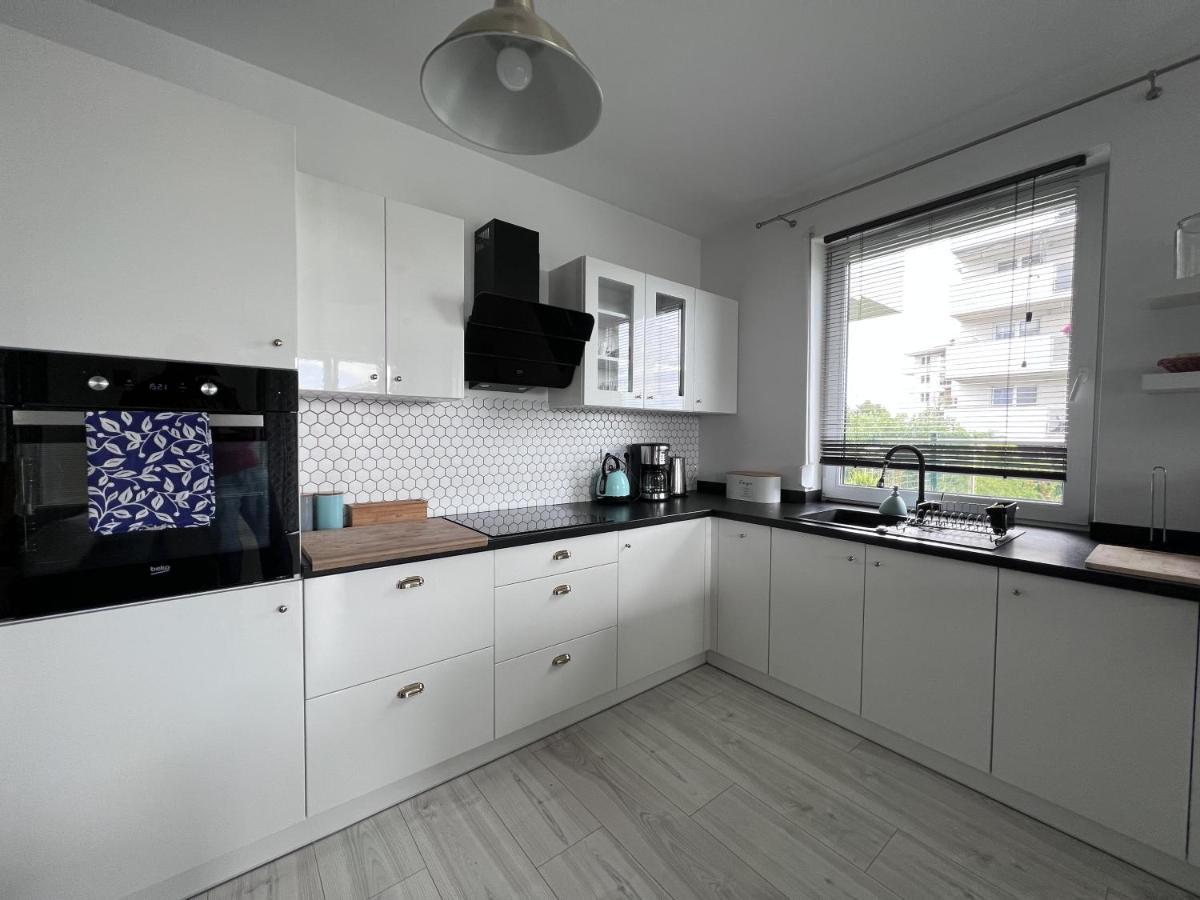 Apartament Z Tarasem Na Osiedlu Rakownica Jelenia Gora Exterior photo