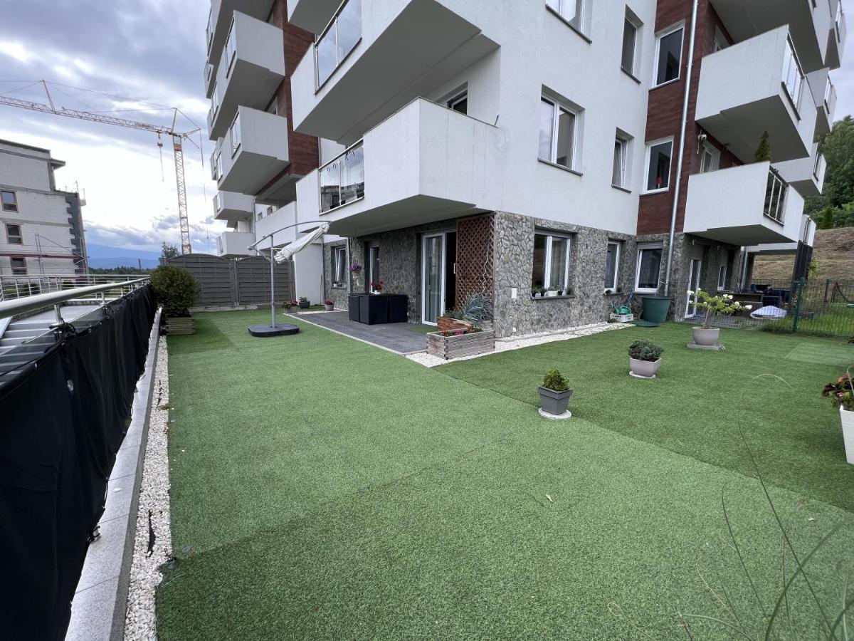 Apartament Z Tarasem Na Osiedlu Rakownica Jelenia Gora Exterior photo